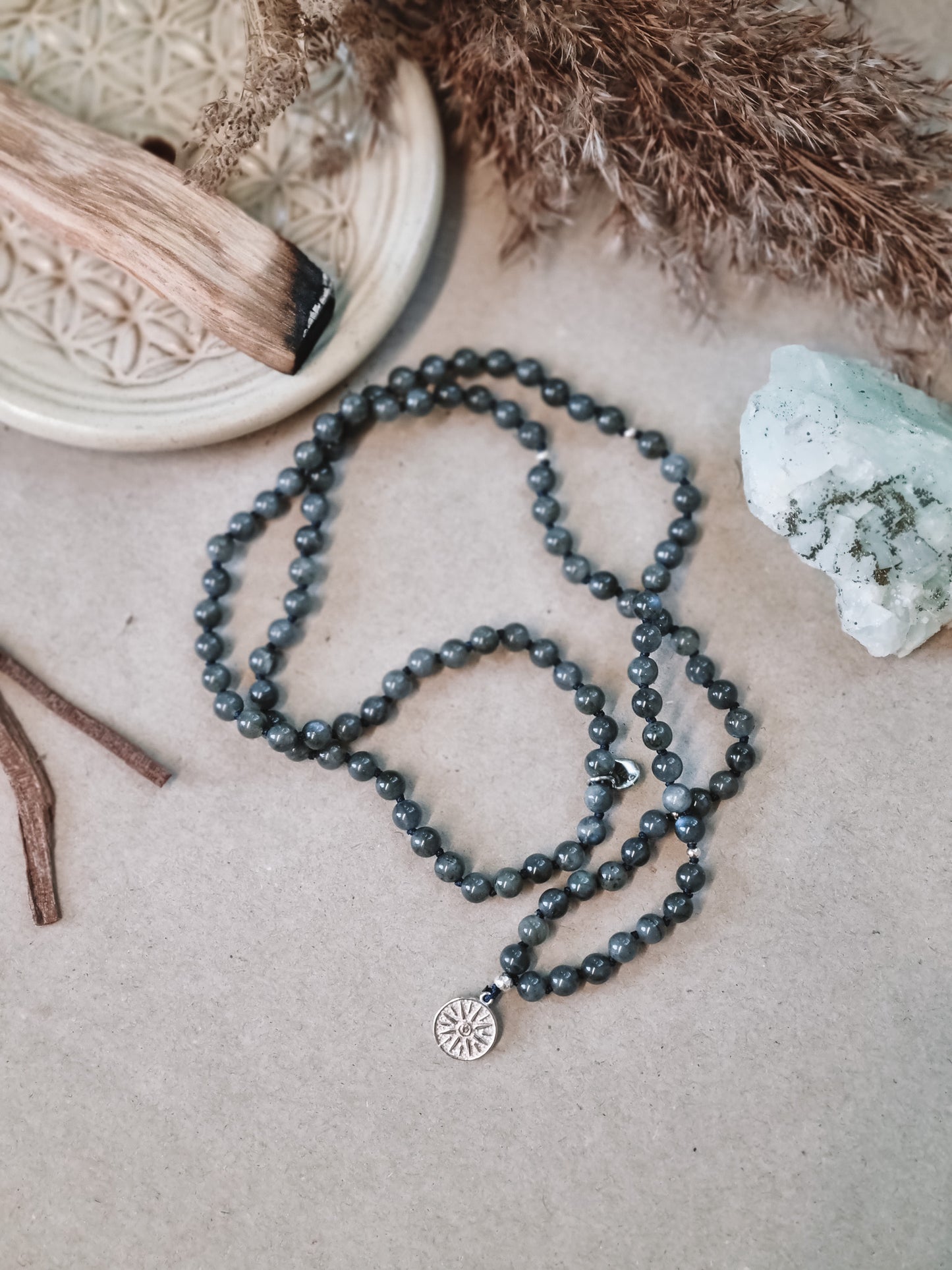 Mantra Mala - 'Jeg ser mulighederne' - yoga halskæde til meditation og manifestation