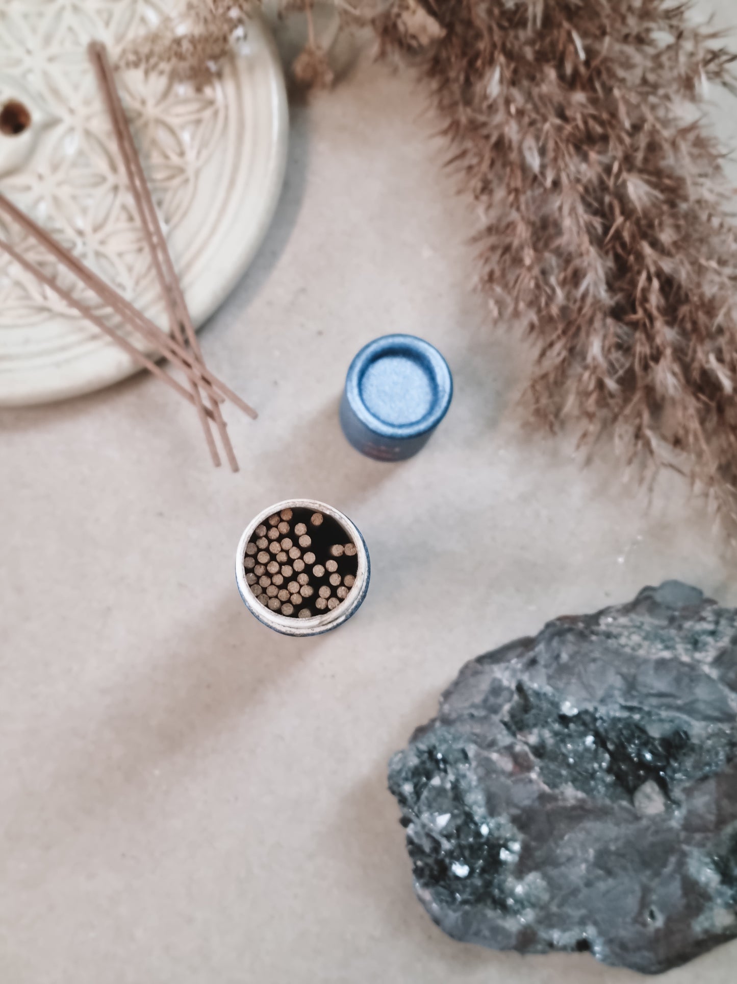 Premium palo santo wood - 2 pcs per pack