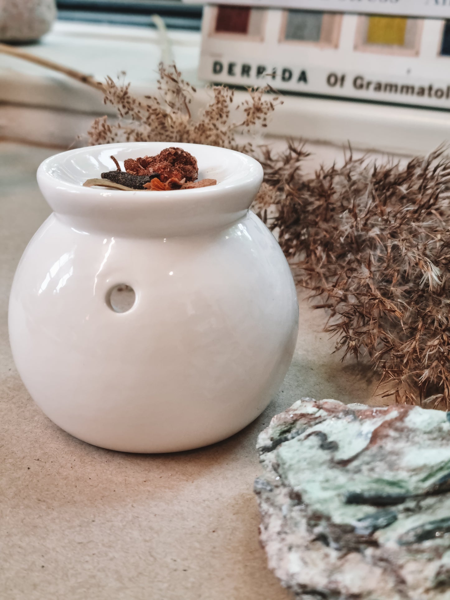 Keramisk aroma lampe - Hvid - Aromaterapi diffuser til olie og duftlys