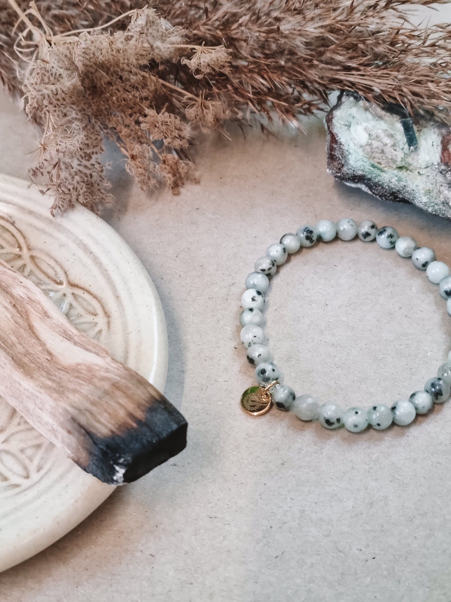 Mantra ENERGY armbånd - Lethed - Kiwi Jaspis -
