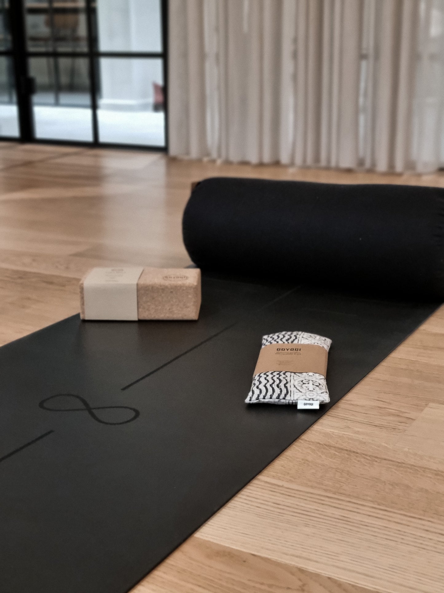 GOYOGI Signature Yoga Mat - Sort - Allround Naturgummi yogamåtte