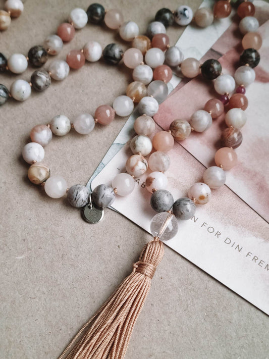 Mantra Mala - 'I create my future'