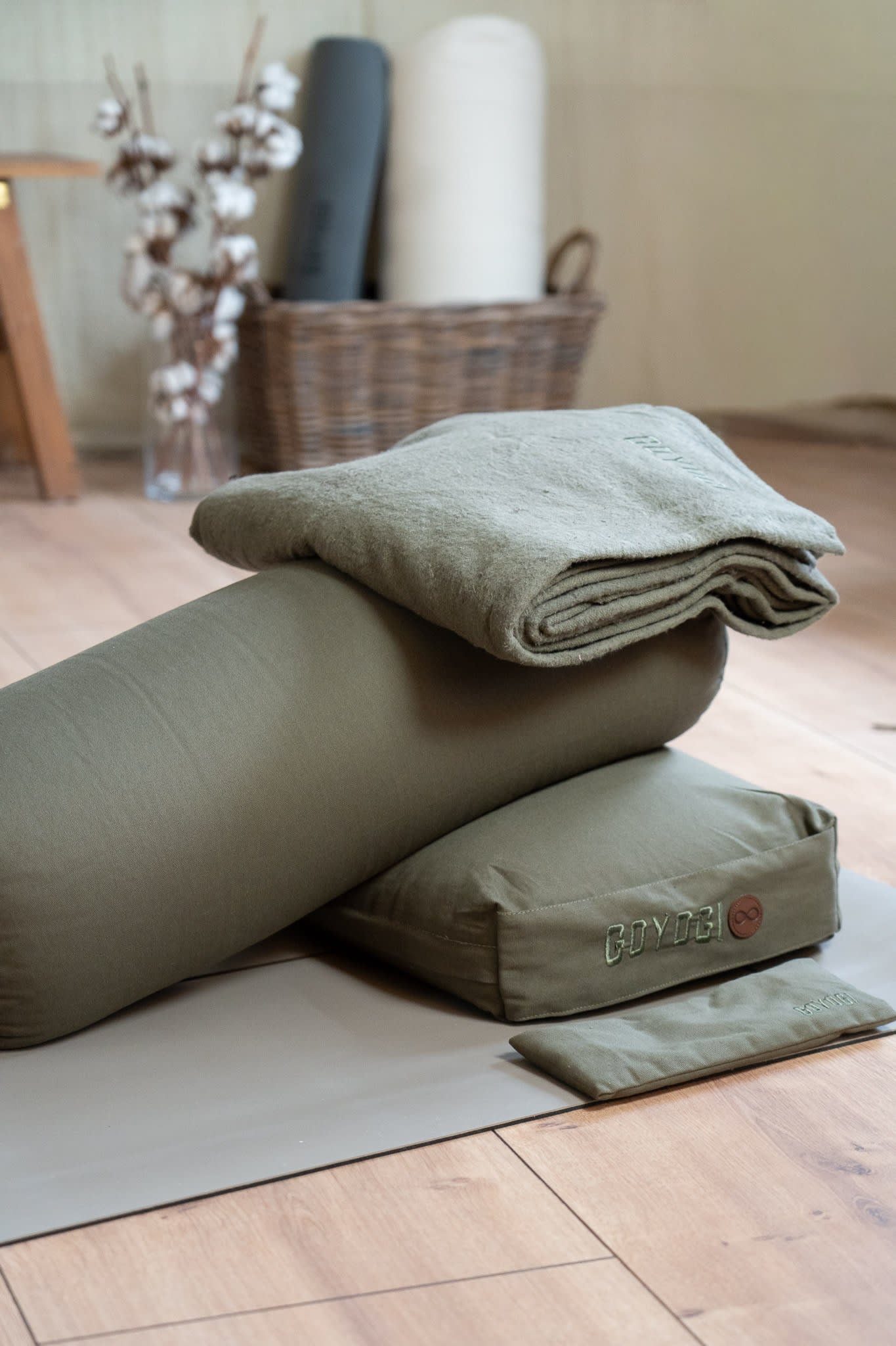 Calm Øjenpude i økologisk bomuld - Dark Olive