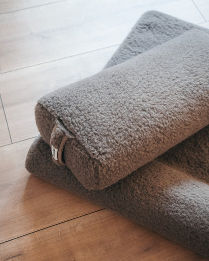 Release Yin Yoga Bundle - Light Brown