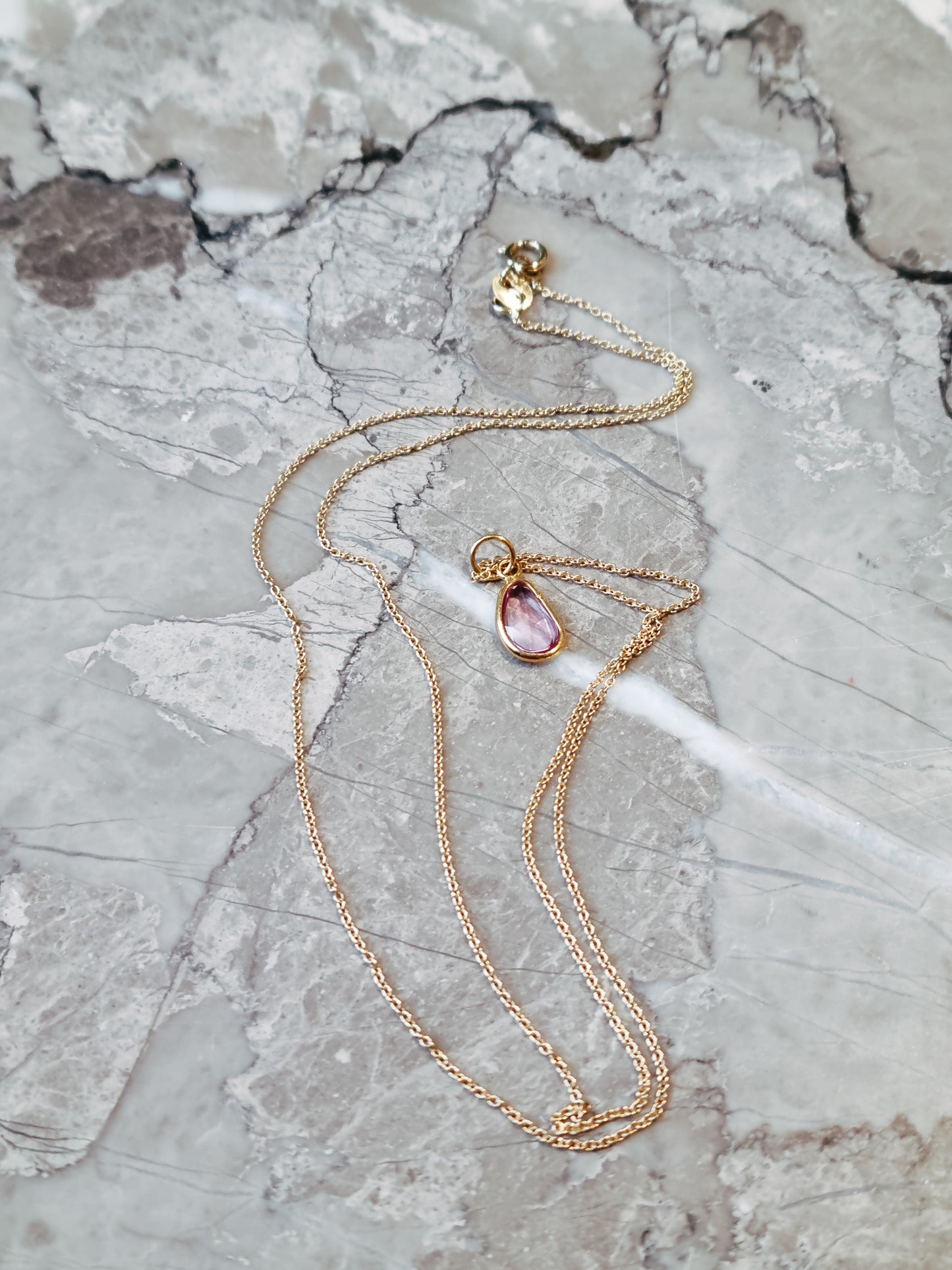Heart Chakra | Pink sapphire in 18k gold chain