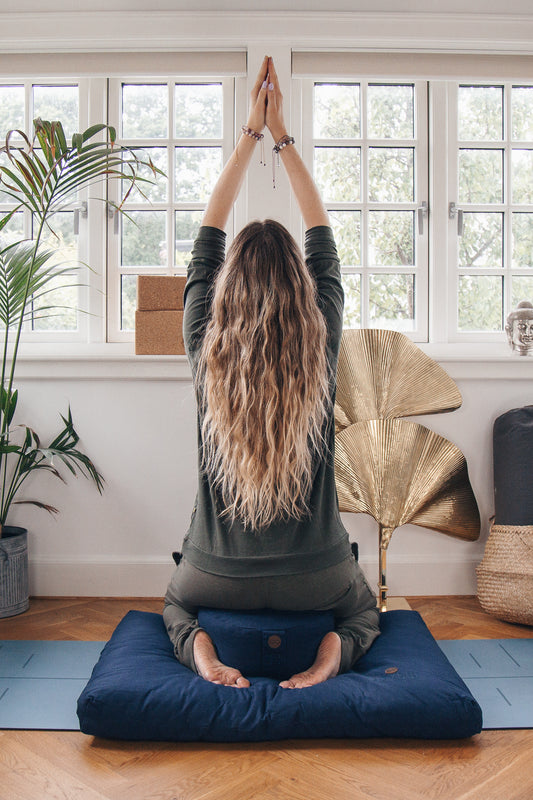 Calm Rund Meditationspude - Mørkeblå - til yoga og meditation