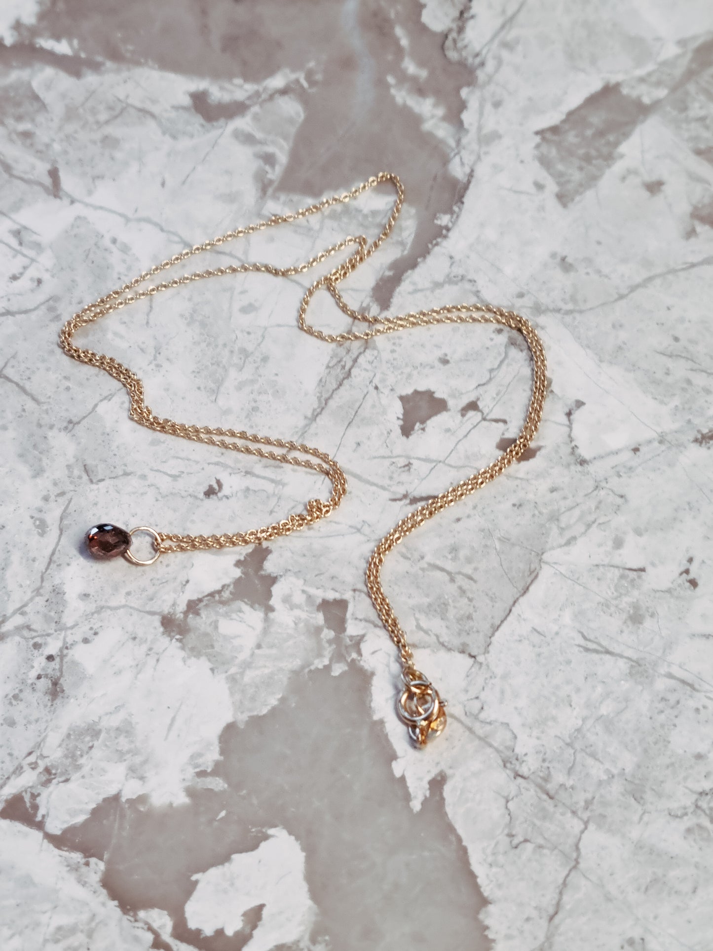 Root Chakra | Brown briolette diamond in 18k gold chain